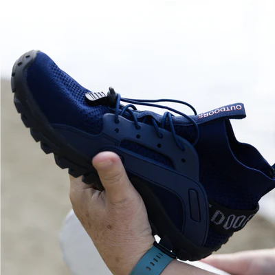 Flexible shoe lifestyle image